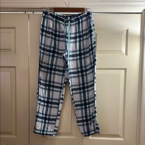 Croft & Barrow Women's Plaid Pajama Pants - Blue and White